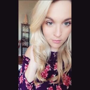 Meet your Posher, Kayla